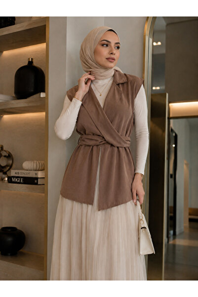 Generic Brand Collared Vest-Brown
