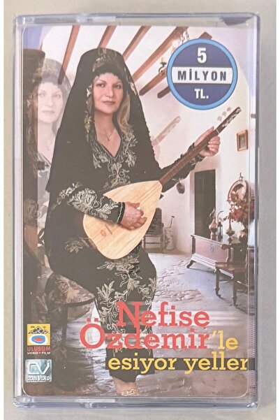 Kamel Müzik Nefise Özdemir'le Esiyor Yeller Kaset (خالي من الجيلاتين)