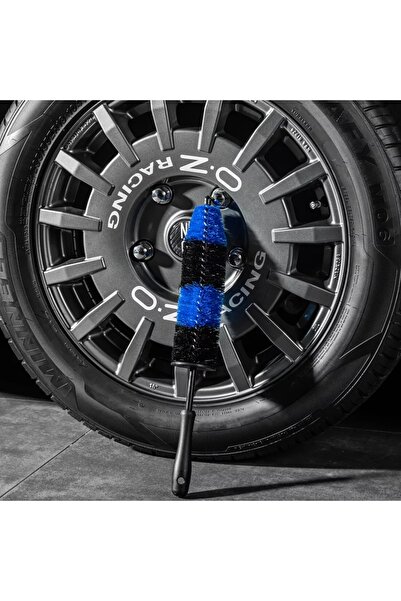 NO BRAND K2 ROTON PRO DEIRONIZER LICHID + PERIE PENTRU CURĂȚAREA JANTELOR 1L
