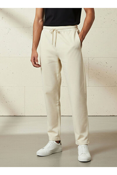 FAV Men Straight Fit Trousers