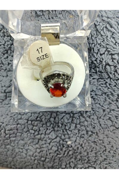 QF Shining Stone Stylish Design Ring