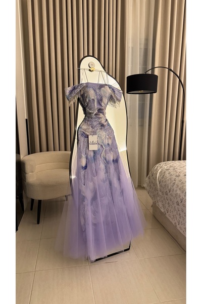 Nareen Fashion Luxurious Evening Gown in Enchanting Lilac, Featuring Luxuriou...