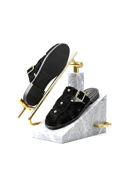 KİNDEP (بيانكا) شبشب نسائي يومي مغلق من الأمام باللون الأسود