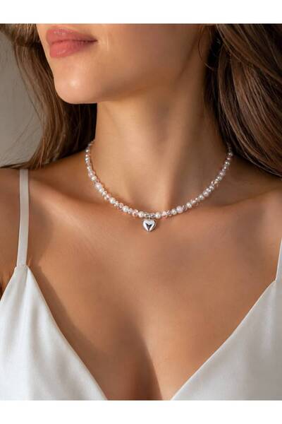 Aurevyn Design Kristal Boncuklu Kalp Detay Choker Kolye