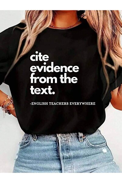 9TAY تي شيرت نسائي بأكمام قصيرة وياقة مستديرة من English Teacher Ela Cite Evi...