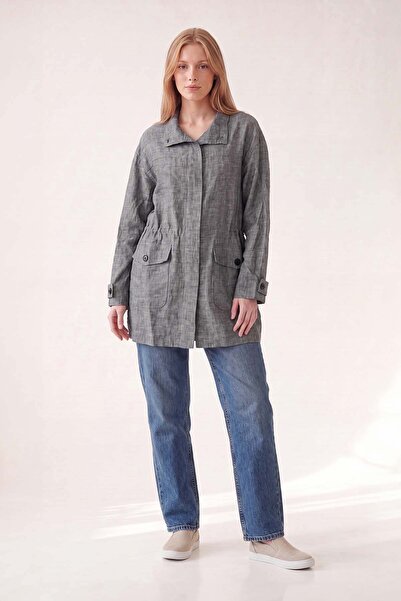 Levidor Black Waist-Cinched Shirt with Pockets