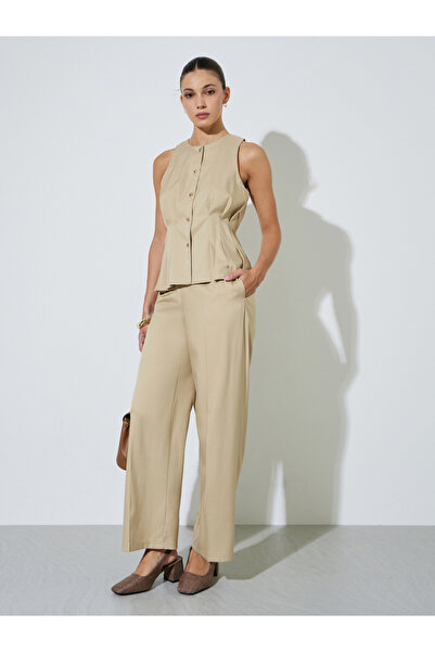 Styli Beige Solid Wide Leg Trousers with Side Pocket