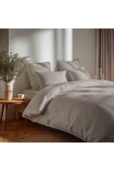 Deco4Home Set lenjerie de pat: Cuvertură de pat 180x200cm + 2 fețe de pernă 7...