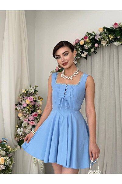Moda Days فستان نسائي قصير باللون الأزرق الفاتح، ياقة مربعة، مزين بالدانتيل، ...
