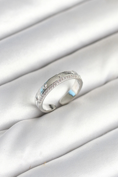 SORA GROUP Silver Color Stripe Zircon Stone Women's Ring