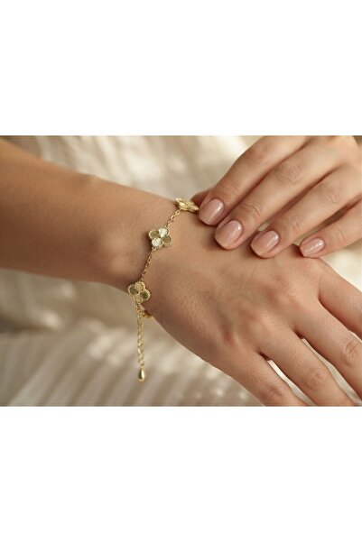 Malena Design House Gold Renk Yonca Tasarımlı Bileklik