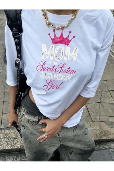 Generic Brand Pink Crown & Mom of Sweet Sixteen Slogan,short sleeve,women's t...