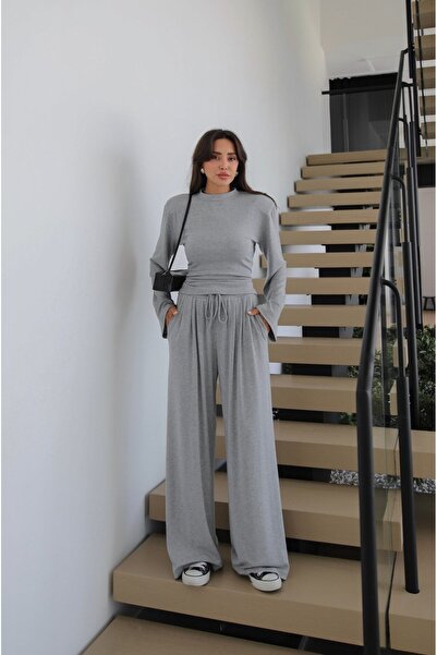 LE CARAMBOLE Ženski set sivih podstavljenih bluza i pantalona