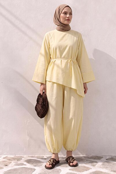 Salih Çelebi Asymmetrical Voile Suit Y0161 - Yellow