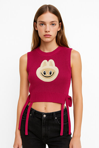 HAKKE Lamb embroidered knit poncho