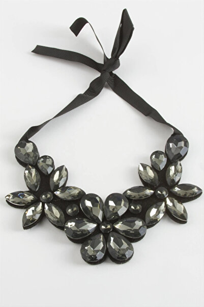 SORA GROUP Flower Stone Collar Necklace