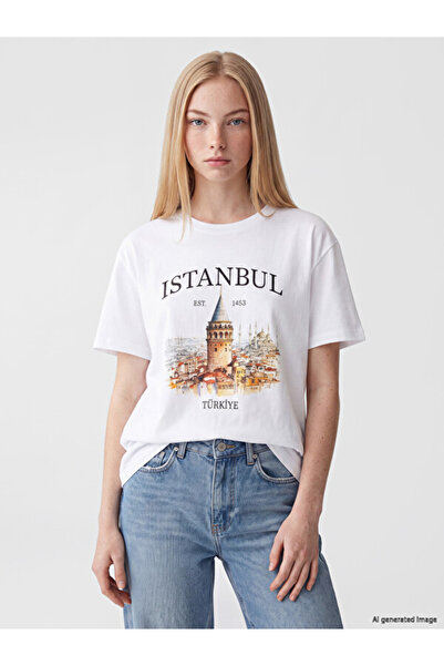 LC Waikiki Rmz Gi̇yi̇m Farkiyla Istanbul Printed 100% Cotton Women's T-Shirt