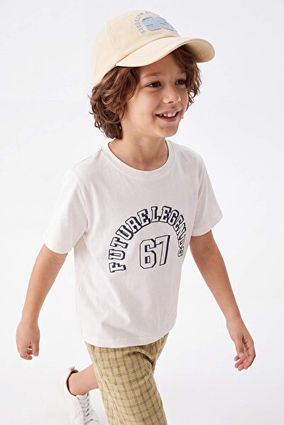 TRENDYOLKIDS Ecru Boy's Printed Knitted T-Shirt Tkdss26Ts00096