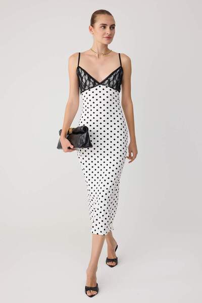 Trendyol Kollektion Ecru Polka Dot Midi-Strickkleid TWOSS26EL01168