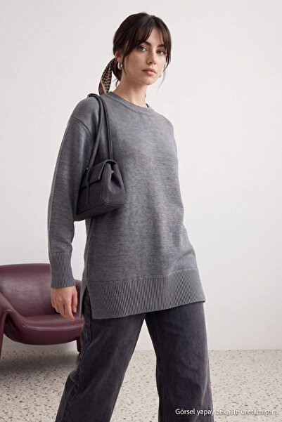 Trendyol Modest سترة تريكو بتفاصيل منسوجة من شعر الأنثراسايت وياقة دائرية TCT...