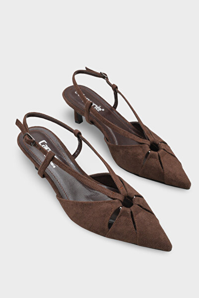 Capone Outfitters Pantofi de damă Faydra cu vârf ascuțit, toc mediu și spate ...