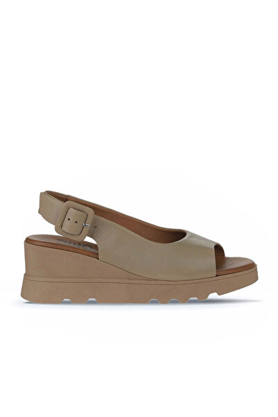 Bueno Shoes مينك جلد للنساء حذاء بكعب إسفيني قطعة صندل 01wy8600
