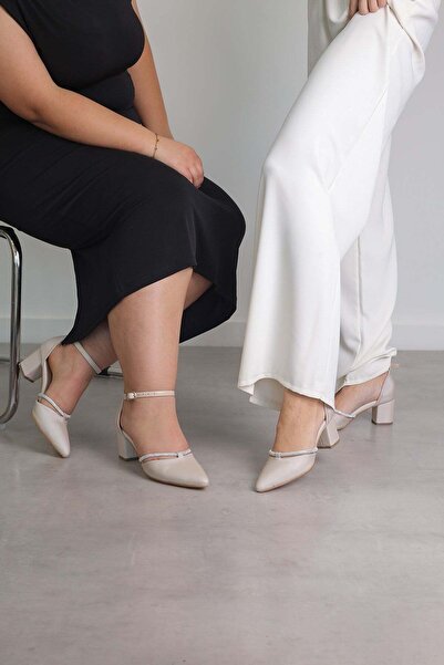 Stil Durağı JODİ MODEL 5CM TOPUKLU TAŞLI AYAKAKBI TEN.SATEN