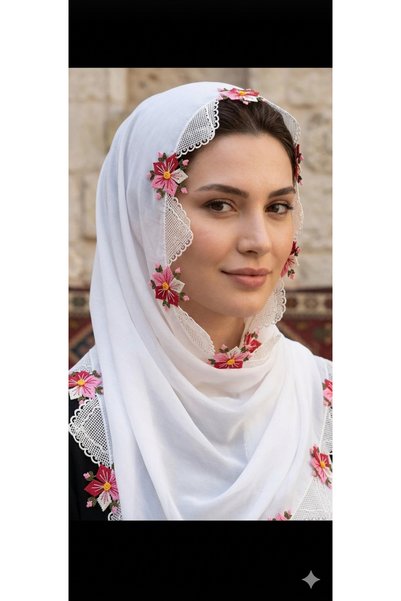 NUMİSTORE Needle-Embroidered White Color Prayer Mat with Prayer Beads