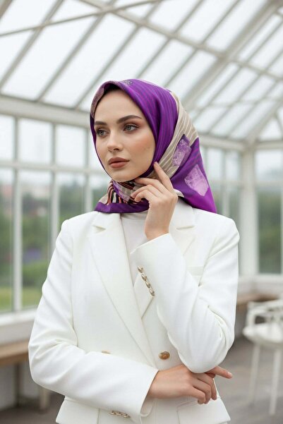Vissona %100 Twill İpek Geometrik Desenli Mürdüm - Turuncu Renkli 90x90 Eşarp...