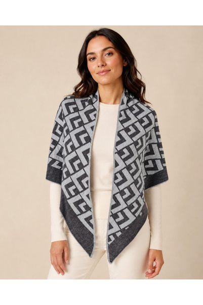 Sebir Moda V Patterned Knitwear Triangle Shawl