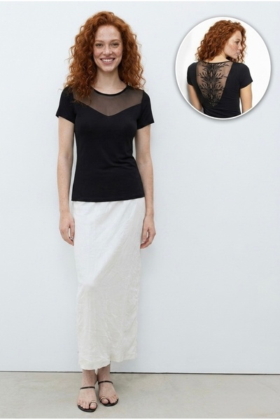Lavint Homewear Μαύρο γυναικείο μπλουζάκι από βισκόζη με λεπτομέρεια από τούλ...