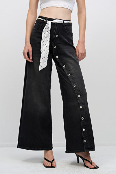 HANIQA Snap Detailed Denim Trousers