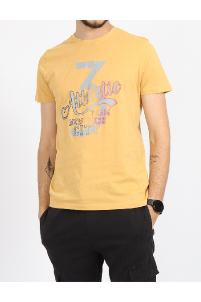 Evendi Tricou, Mustar