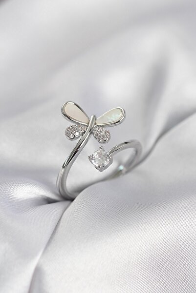 Inure Jewelry خاتم نسائي فضي اللون موديل يوسوفتشوك مرصع بحجر الزركون