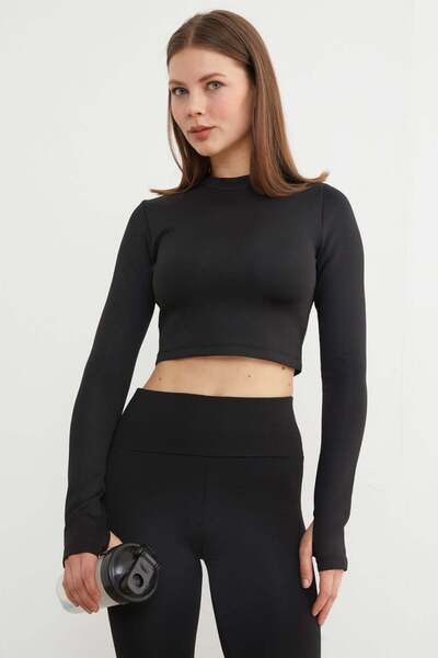 Fulla Moda Basic Bisiklet Yaka Parmak Geçmeli Crop Bluz