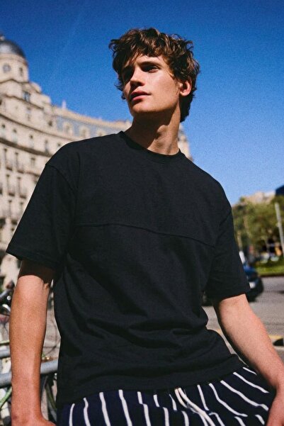 comstar Men's Oversize Stitching Mark Basic Short Sleeve Black T-Shirt