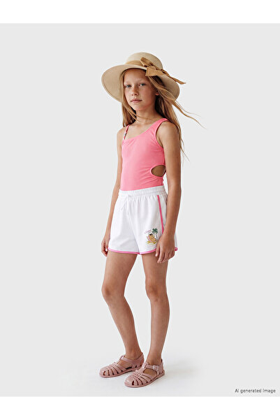 LC Waikiki Nevavm Printed Girls' Swim Shorts with Difference in Color
