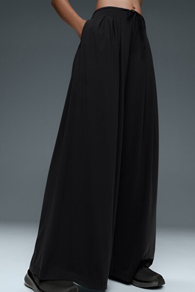 Oysho Pensli Light Touch bol kesim pantolon