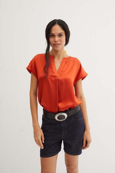 Silk and Cashmere Turuncu Monica Saf İpek V Yaka Kısa Kollu Bluz