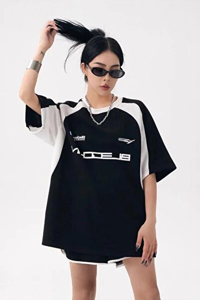 ARS Butik Μαύρο ρετρό μπλουζάκι Unisex με λεπτομέρεια ρίγας Blackenergy