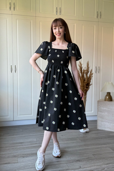 Dilay Gökoğlu Butik Μίντι φόρεμα με μοτίβο στα μανίκια και λεπτομέρεια στην π...