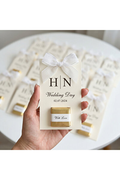 LivanConcept İsme Özel Monogram Tarihli Çikolatalı Nikah Şekeri 10'lu Krem Ka...