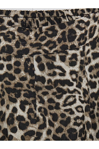 LC Waikiki Kahverengi Yüksek Bel Leopar Desenli Kadın Şort