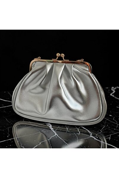 BOEM BAG Omuz askılı metal klipsli çanta