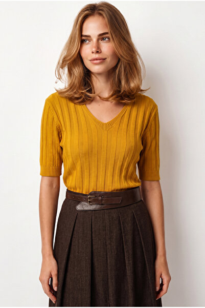 Olalook Women's Mustard V-Neck Thick Ribbed Knitwear Blouse Blz-19003208