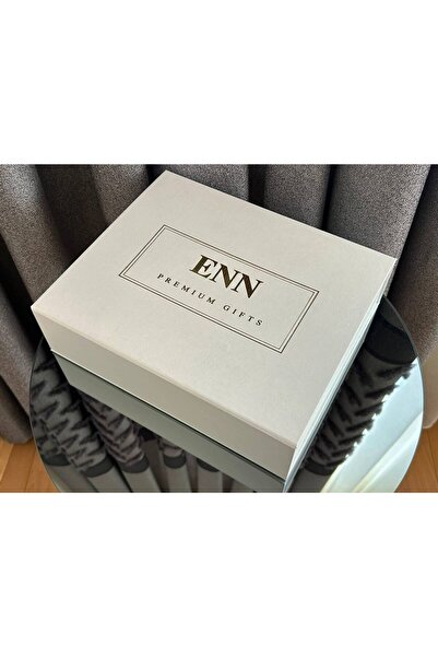 ENN LUXURY P&G Beyaz Deri Kutulu, Fincanlı, 6 Adet Türk Kahvesi Ve 12 Adet Pr...