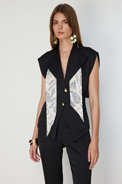 Ekol Double-Breasted Vest with Scarf Collar