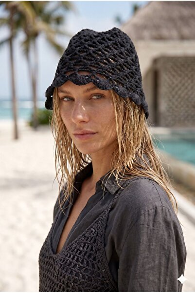 keisy Hand Knitted Premium Mesh Bandana