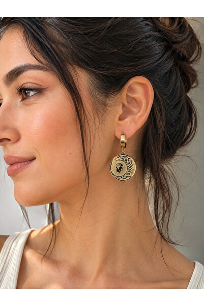 NOIRWEAR Vintage Desenli Atatürk Portreli Sallantılı Çelik Küpe Gold