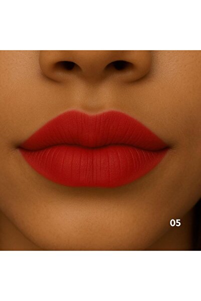 Born to Bio Matte Bio Lipstick - No. 5 Royal Red Color